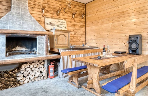 Brod Moravice Apartment | Beautiful apartment for 4 guests with hot tub, WIFI, TV and balcony