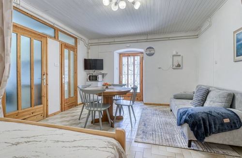 Ika Apartment | Beautiful apartment for 2 guests with WIFI, TV and terrace