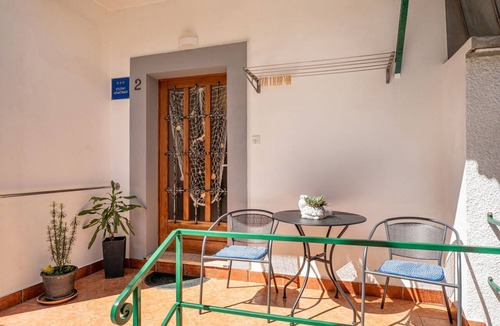 Ika Apartment | Beautiful apartment for 2 guests with WIFI, TV and terrace