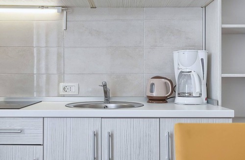 Monterol Apartment | Beautiful apartment for 2 people with pool, WIFI, A/C, TV and terrace