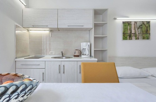 Monterol Apartment | Beautiful apartment for 2 people with pool, WIFI, A/C, TV and terrace