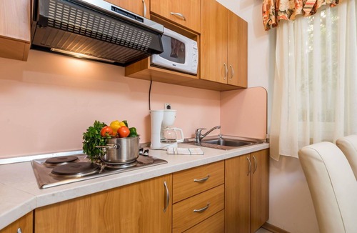 Palit Apartment | Beautiful apartment for 4 guests with pool, A/C, WIFI, TV and balcony