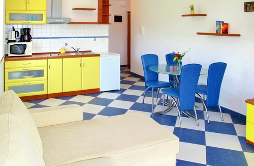 Rabac Apartment | Beautiful apartment for 4 people with pool, WIFI, A/C, TV, terrace and pets allowed