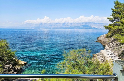 Bogomolje Apartment | Beautiful apartment for 4 guests with WIFI, A/C, TV and terrace
