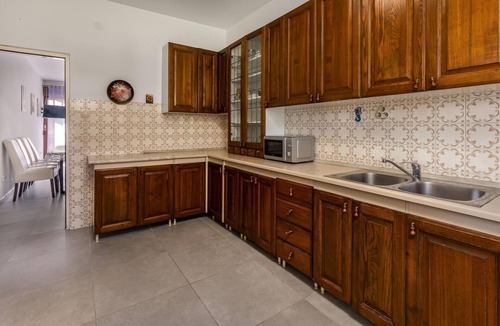 Banjol Apartment | Beautiful apartment in Banjol with WiFi
