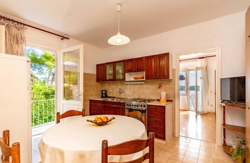 Prizba Apartment | Beautiful apartment in Blato with WiFi