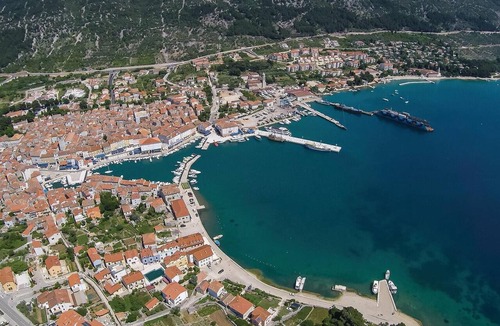 Cres Apartment | Beautiful apartment in Cres with WiFi