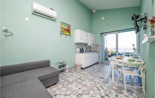 Gondolici Apartment | Beautiful Apartment In Gondolici