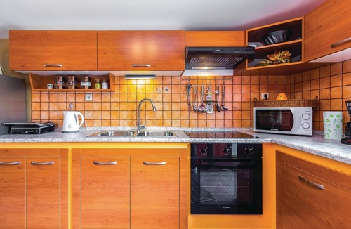 Hreljin Apartment | Beautiful apartment in Hreljin with WiFi