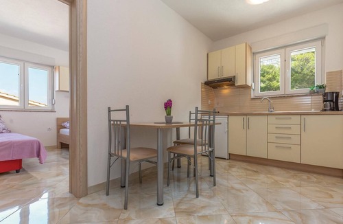 Bratus Apartment | Beautiful apartment in Krvavica