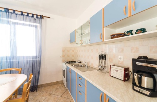Kustici Apartment | Beautiful apartment in Kustici with WiFi