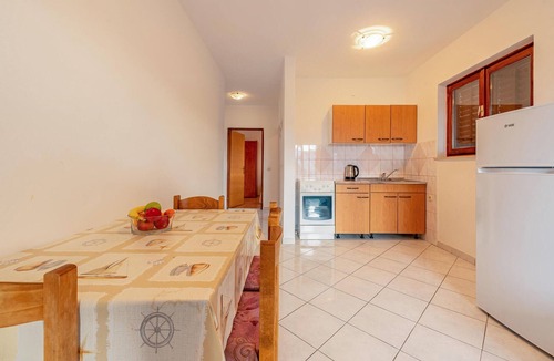 Kustici Apartment | Beautiful apartment in Kustici with WiFi