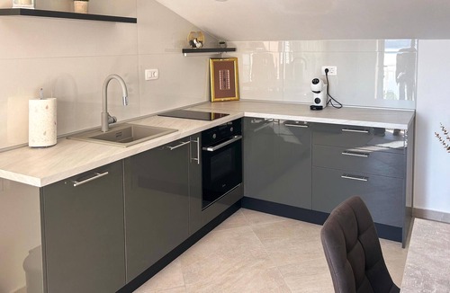 Raslina Apartment | Beautiful apartment in Raslina with WiFi