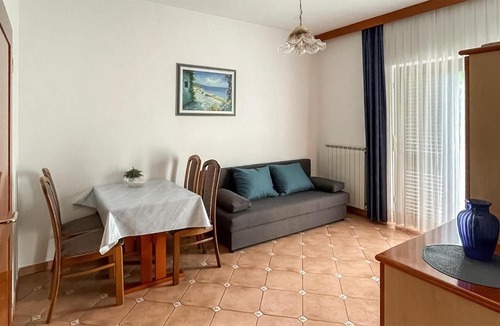 Kukci Apartment | Beautiful Apartment In Kukci With Swimming Pool