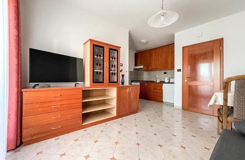 Kukci Apartment | Beautiful Apartment In Kukci With Swimming Pool