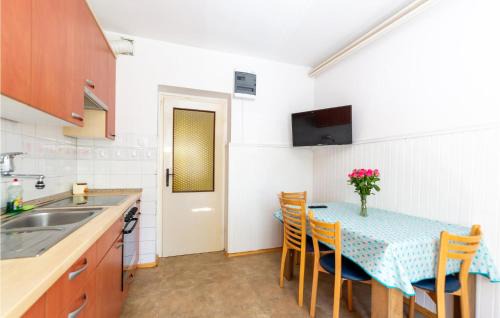 Piran Apartment | Beautiful Apartment In Lucija With Wifi