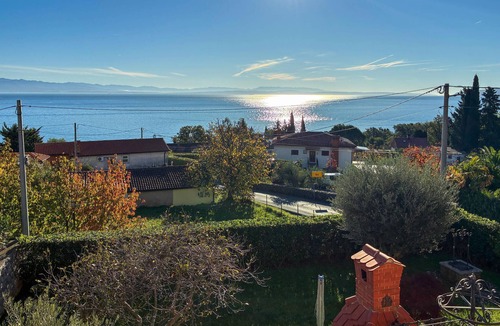 Ika Apartment | Beautiful apartment in Opric with house sea view