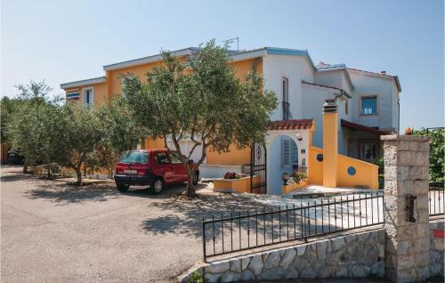 Posedarje Apartment | Beautiful Apartment In Posedarje With Wifi