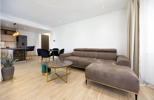 Mejasi Apartment | Beautiful Apartment In Split With Wifi