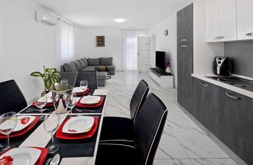 Murine Apartment | Beautiful apartment in Umag