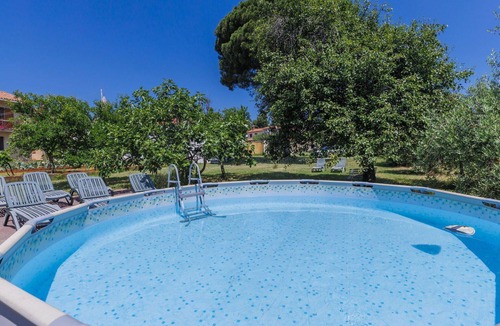 Kastelir House | Beautiful apartment in villa for 6 guests with WIFI, A/C, pool, TV, patio and pets allowed