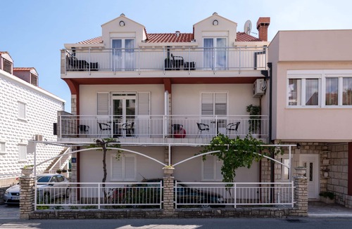 Zupa dubrovacka House | Beautiful brand new room near Dubrovnik with balcony and a private bathroom.