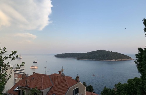 Ploce Apartment | Beautiful Dubrovnik apartment with a sea view.