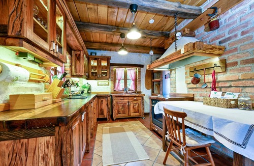 Zabok House | Beautiful home in Prosenik Gubasevski with sauna