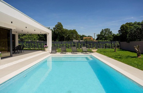Donji Prolozac House | Beautiful home in Donji Prolozac