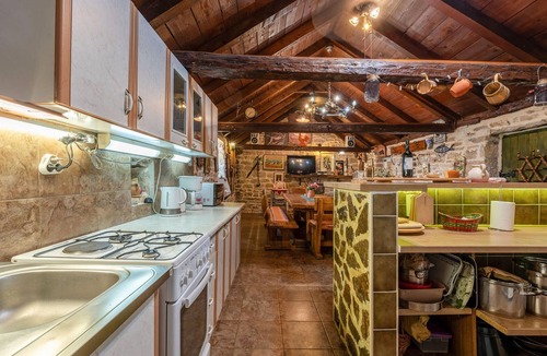Benkovac House | Beautiful home in Benkovac