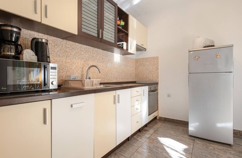 Brestovac House | Beautiful home in Brestovac with sauna