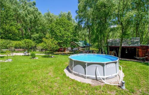 Breze House | Beautiful Home In Breze With Wifi