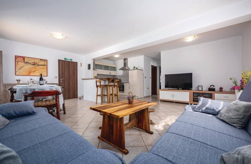 Kastel House | Beautiful home in Buje