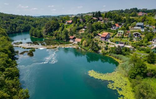 Duga Resa House | Beautiful Home In Donji Zvecaj With Sauna