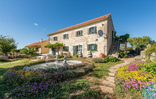 Gornje Ceranje House | Beautiful Home In Gornje Ceranje