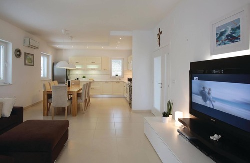 Imotski House | Beautiful home in Vinjani Donji