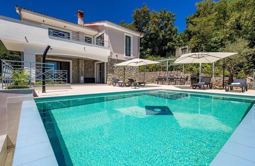 Veprinac House | Beautiful home in Icici