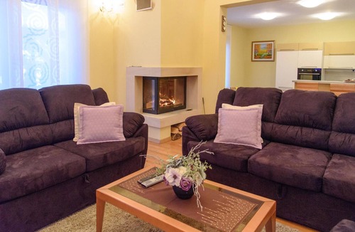 Jasenak House | Beautiful home in Jasenak with sauna