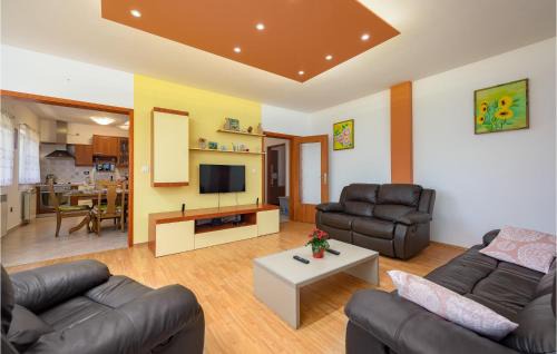 Topid House | Beautiful Home In Labin