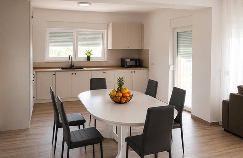 Lovinac House | Beautiful home in Lovinac
