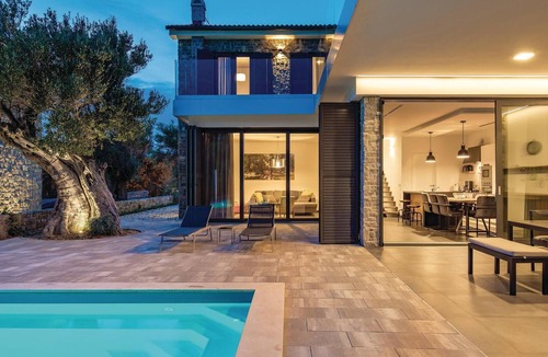 Jakisnica House | Beautiful home in Lun