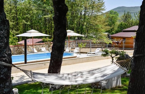 Vrlika House | Beautiful home in Maovice with sauna