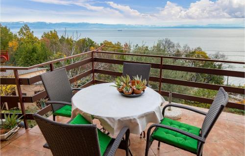 Medveja House | Beautiful Home In Medveja With House Sea View