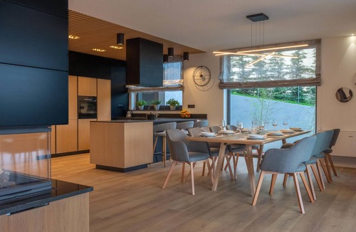 Martinski House | Beautiful home in Nedescina with sauna