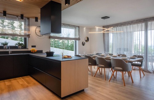 Martinski House | Beautiful home in Nedescina with sauna