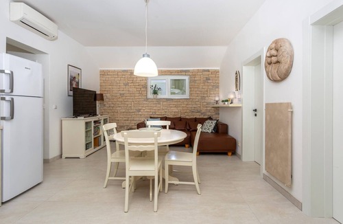 Njivice House | Beautiful home in Njivice
