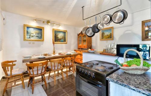 Klostar Podravski House | Beautiful Home In Prugovac With Sauna