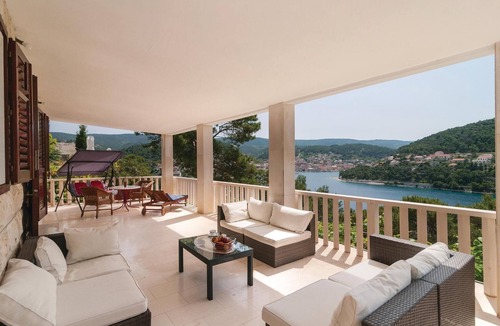 Pucisca House | Beautiful home in Pucisca