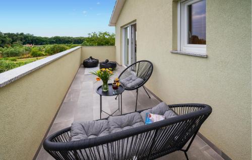 Pula House | Beautiful Home In Pula