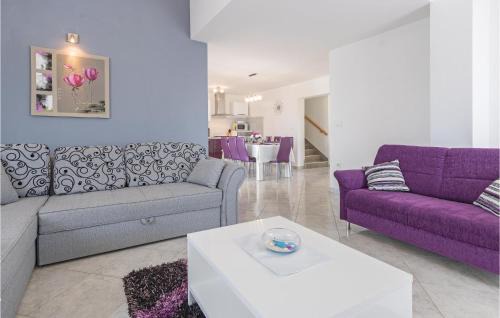 Muntic House | Beautiful Home In Pula